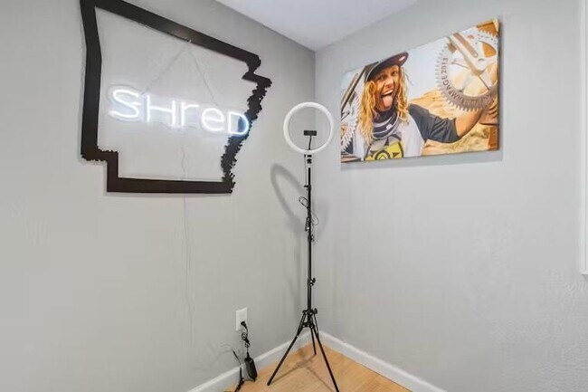 Building Photo - 15 Churchill Dr