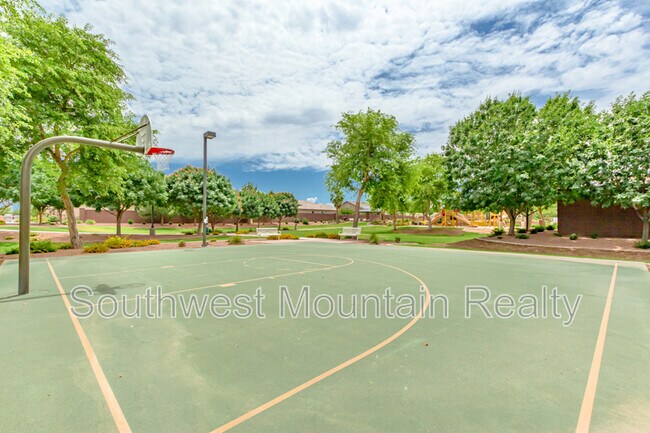 Building Photo - 41540 N Jacaranda Ct