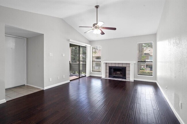Building Photo - 14777 Wunderlich Dr