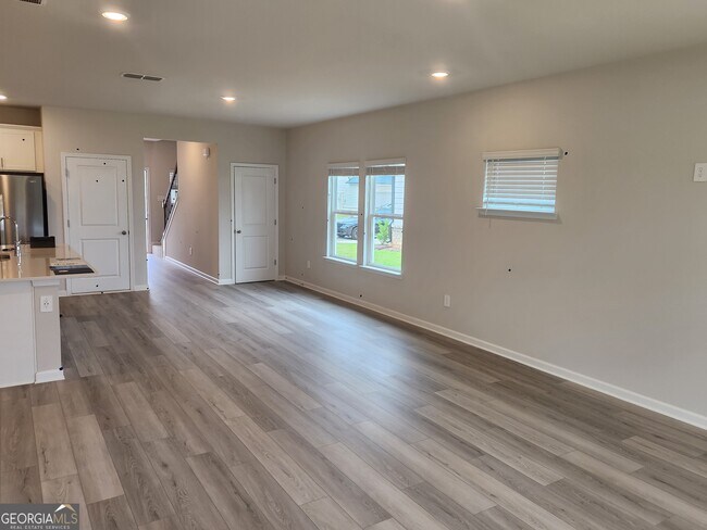 Building Photo - 734 Lily Blossom Path