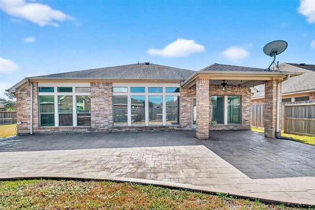 Building Photo - Summer Cloud Lane, Pearland, TX 77584 - 4 BR 2.5 BA single-family home
