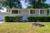 Building Photo - 10 Gary Glen Dr