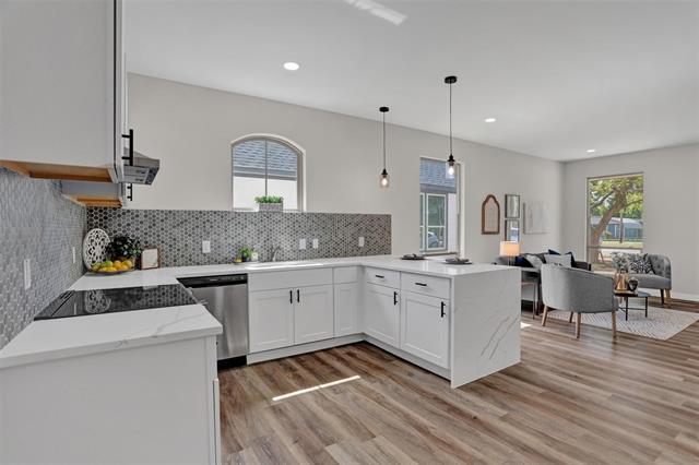 Building Photo - 705 E Hanna St