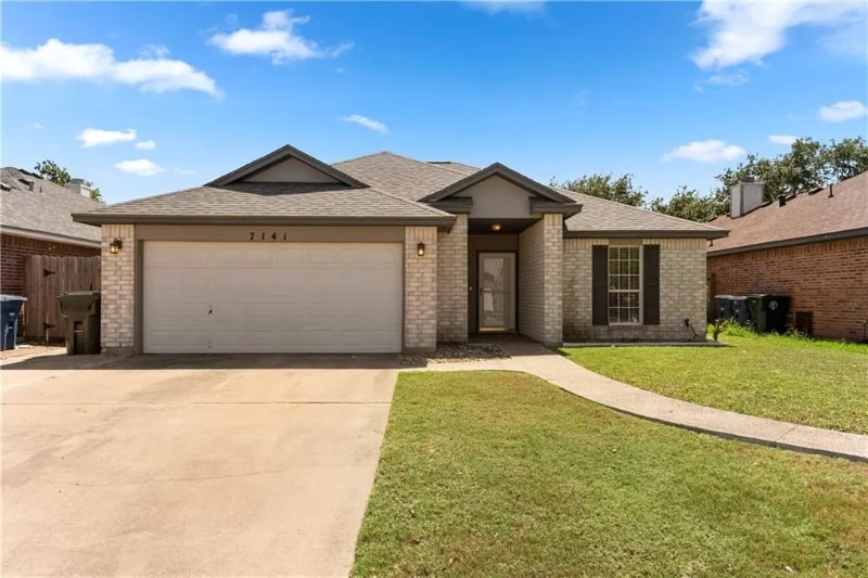 Building Photo - 7141 Cano Ln