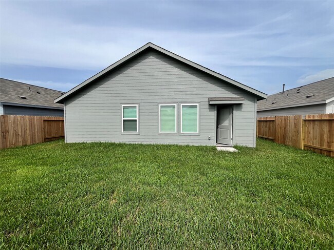 Building Photo - 25649 Rose Creek Dr