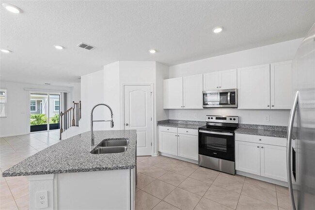 Building Photo - 516 Redbud Rd