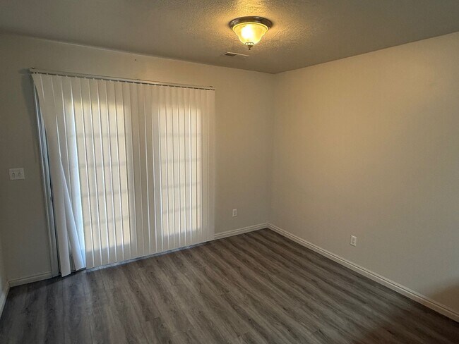 Building Photo - Beautiful North Ogden Town home for Rent