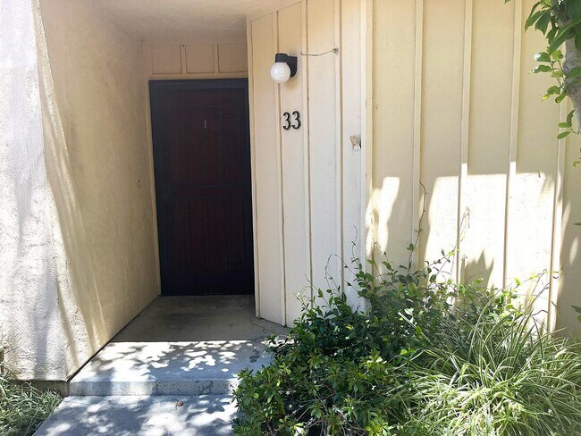 Building Photo - 8105 Kern Ave