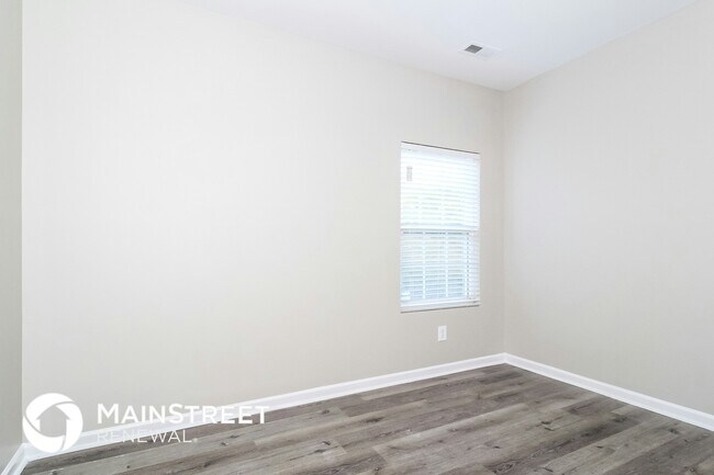 Building Photo - 2104 Lauren Woods Dr