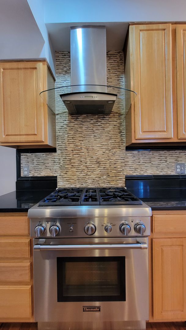 Building Photo - Manor Place