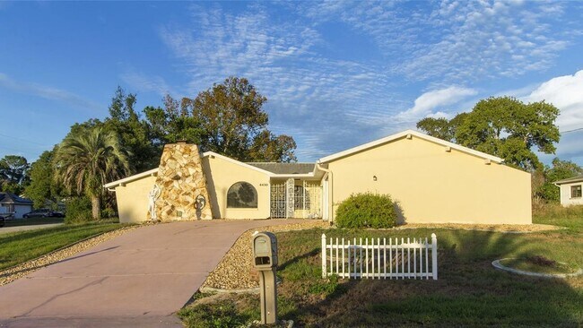 Building Photo - 4430 Odin St