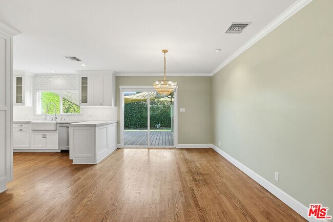 Building Photo - 11370 Matteson Ave