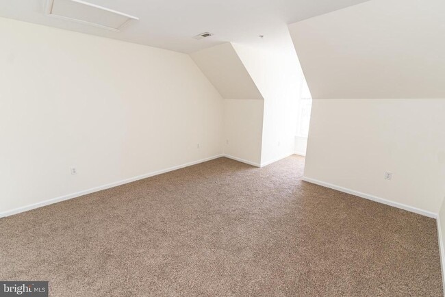 Building Photo - 202 Carsons Ct