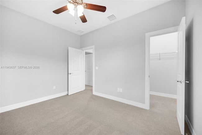 Building Photo - 964 Banyan Dr