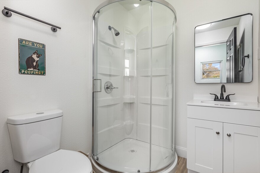 Building Photo - 733 Tarpon Ave