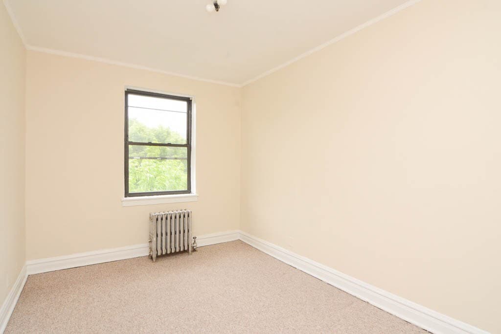 Building Photo - 4842 N Damen Ave