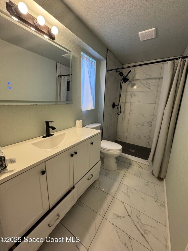 Building Photo - 14 Hardee Cir S