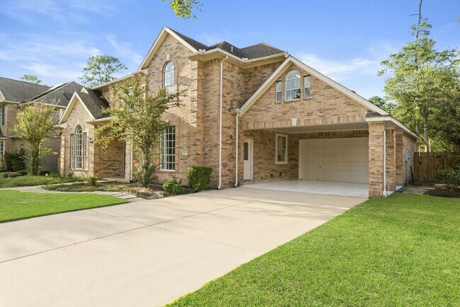 Building Photo - Gorgeous 4 bed/3.5 bath two story home!