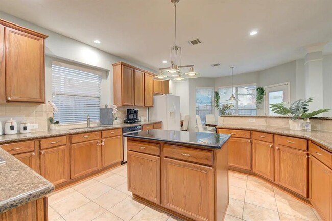 Building Photo - 4907 Mountain Fork