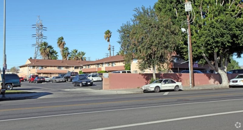 Primary Photo - 8661 Wilbur Ave