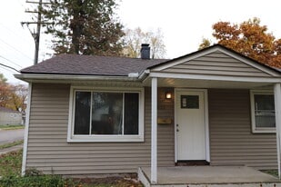 Building Photo - 2022 E Saratoga St