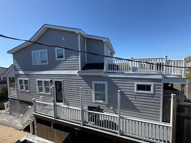 Building Photo - 448 Dehnhoff Walk