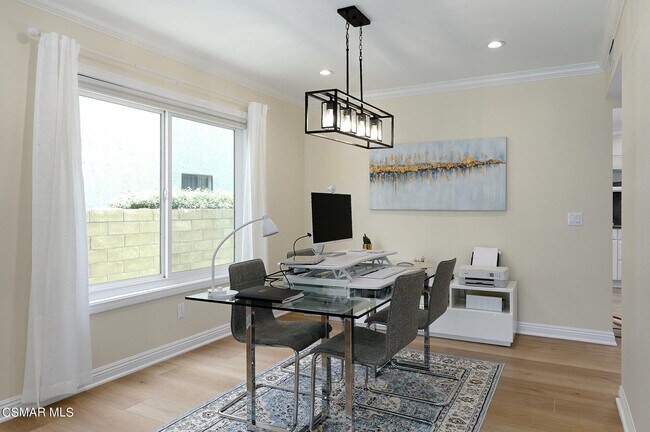 Building Photo - 5557 Adelina Ct