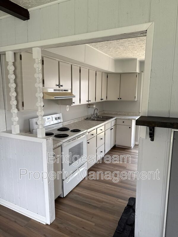 Building Photo - 59 N Haven Dr