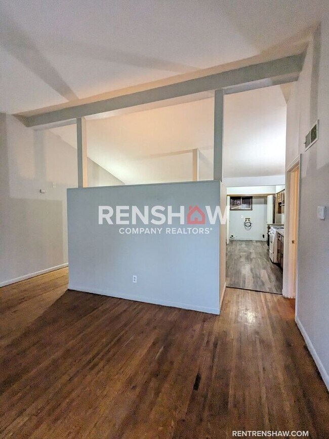 Building Photo - 1863 E. Alcy Rd. - Self Tour Available Thr...