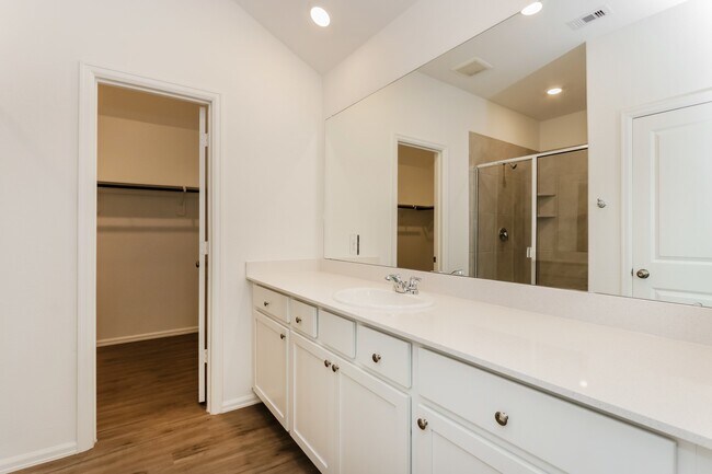 Building Photo - 1731 Sahara Dr