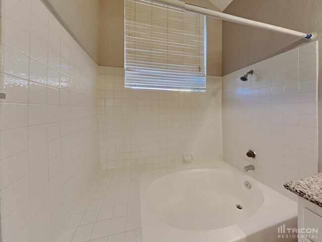 Building Photo - 5848 Goodsprings Ct