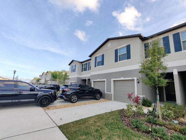 Building Photo - 9625 Pembrooke Pines Dr