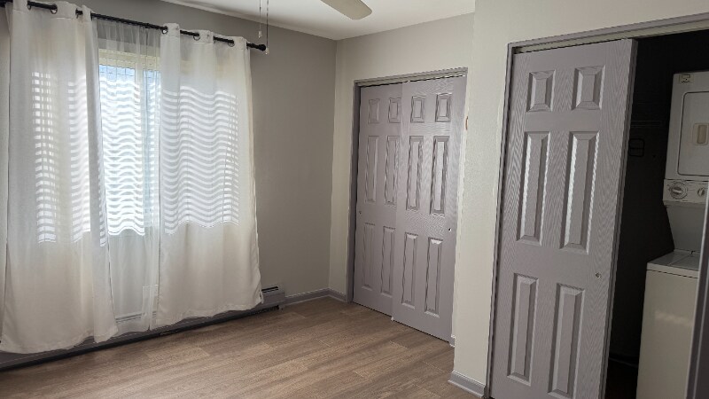 Building Photo - 9-S125 Lake Dr