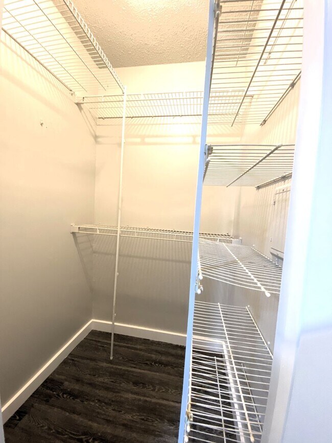 Building Photo - Available for Immediate Move-in!!!