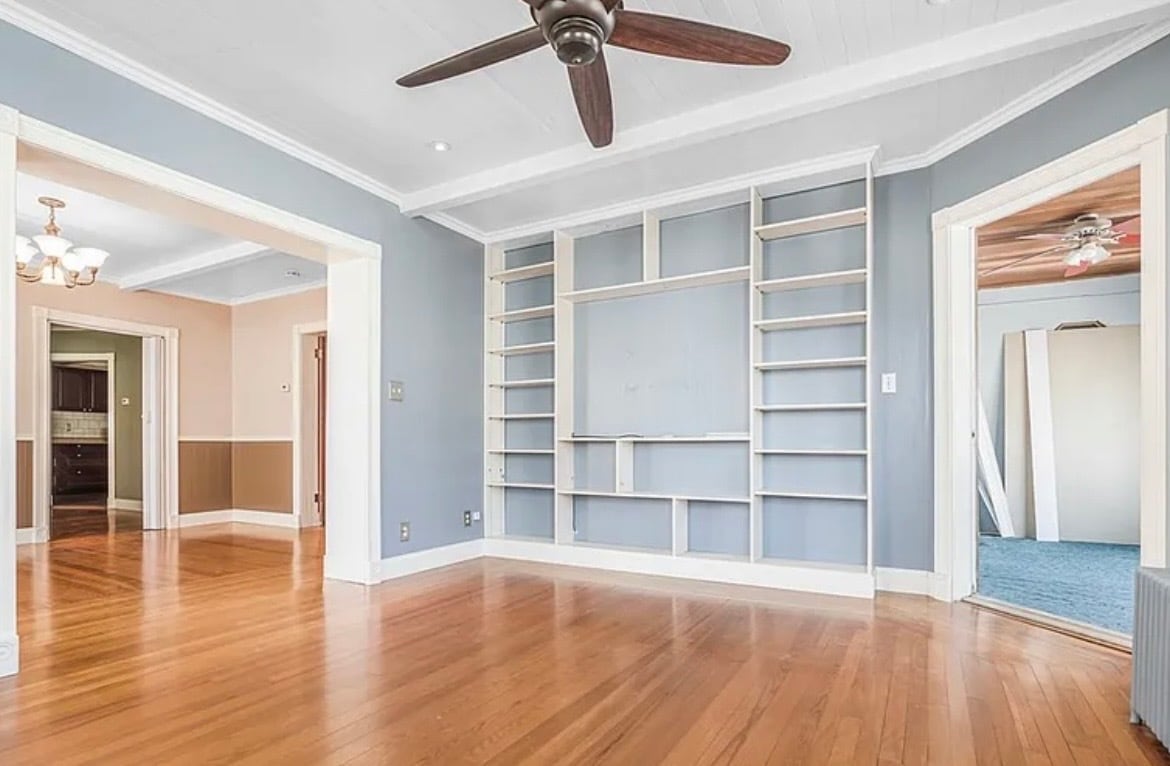 Building Photo - 475 Tecumseh St