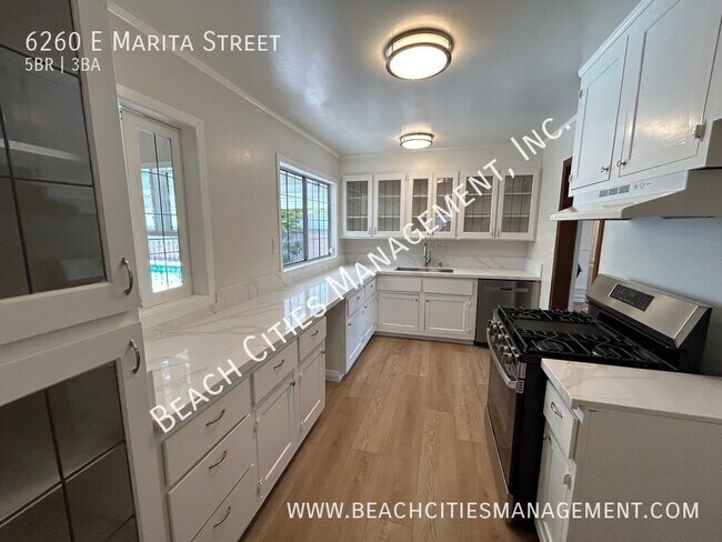 Building Photo - 6260 E Marita St