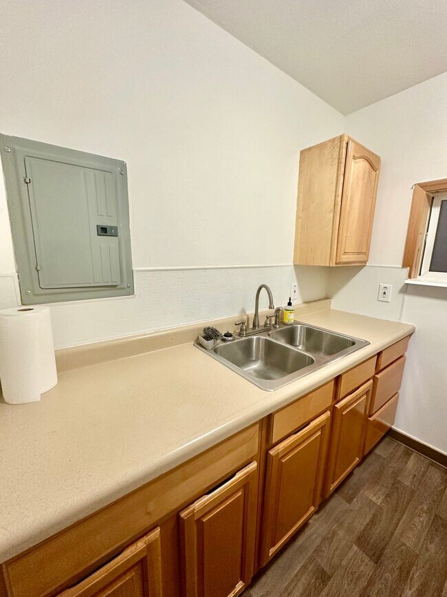 Building Photo - 39511 Balderdash Rd