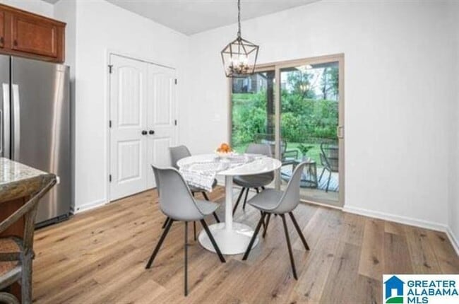 Building Photo - 305 Polo Ct