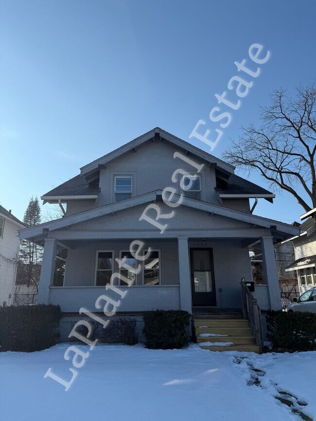 Building Photo - Charming 3-Bedroom Home in Central Toledo – Spacious Layout & Convenient Location