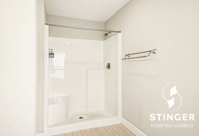 Building Photo - 14 Los Robles Rd