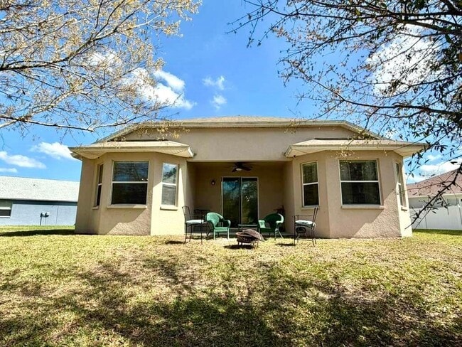 Building Photo - 32914 Hillman Ct