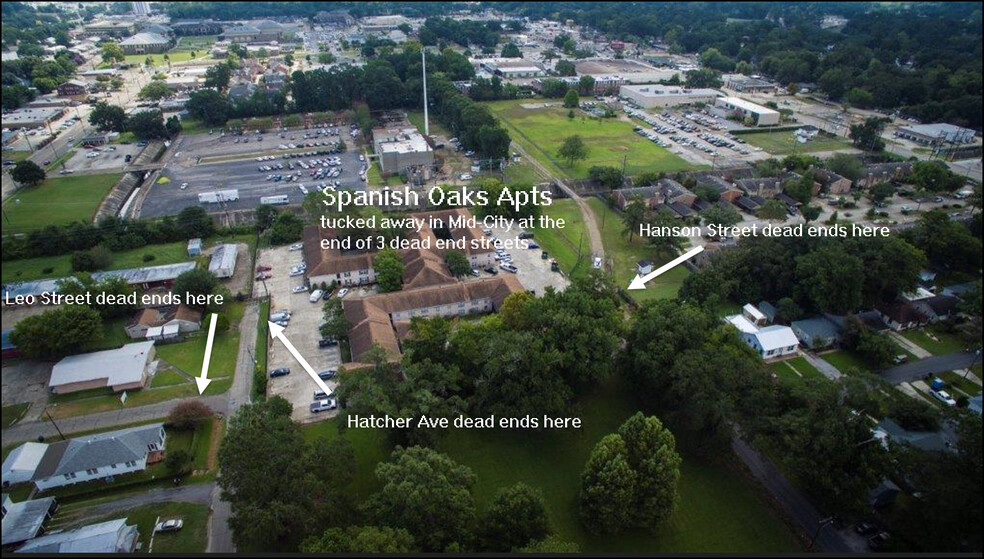 Building Photo - Spanish Oaks Apartments