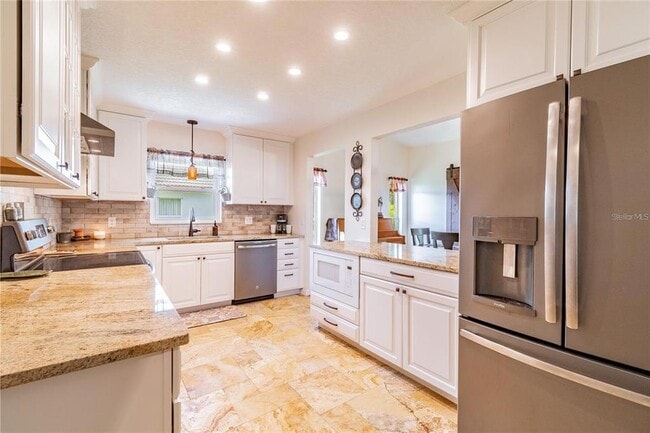 Building Photo - 5318 Las Flores Via