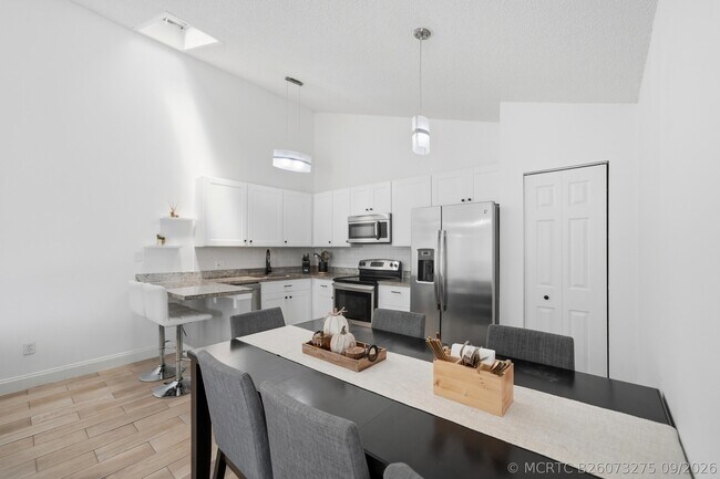 Building Photo - 5799 Golden Eagle Cir