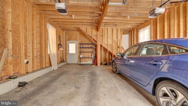 Building Photo - 1833 Drew St