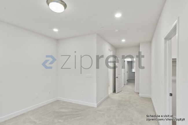 Building Photo - 631 Zandrite Ct