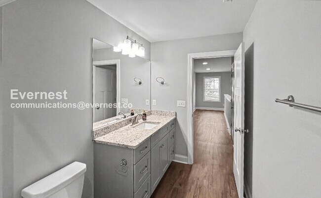 Building Photo - Spacious 3 Bed, 2.5 Bath Home with 2 Car Garage