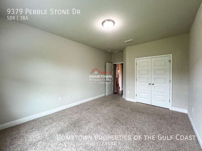 Building Photo - 9379 Pebble Stone Dr