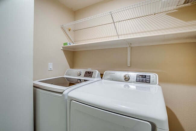 Building Photo - 4385 E Campo Bello Dr