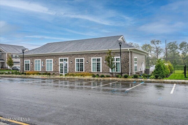 Building Photo - 2206 Pilot St